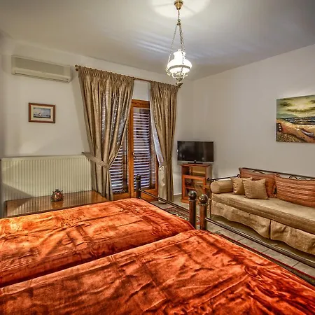 Pensiune Archodariki Ouranoupoli