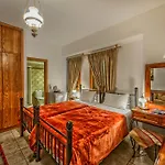 Archodariki 3*