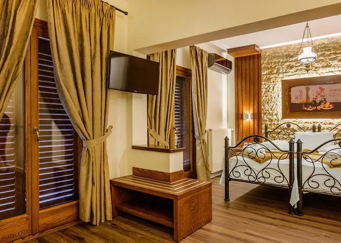 Archodariki Ouranoupoli